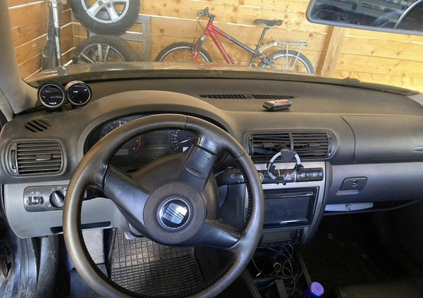 Seat Leon cena 13800 przebieg: 378000, rok produkcji 2000 z Sianów małe 154